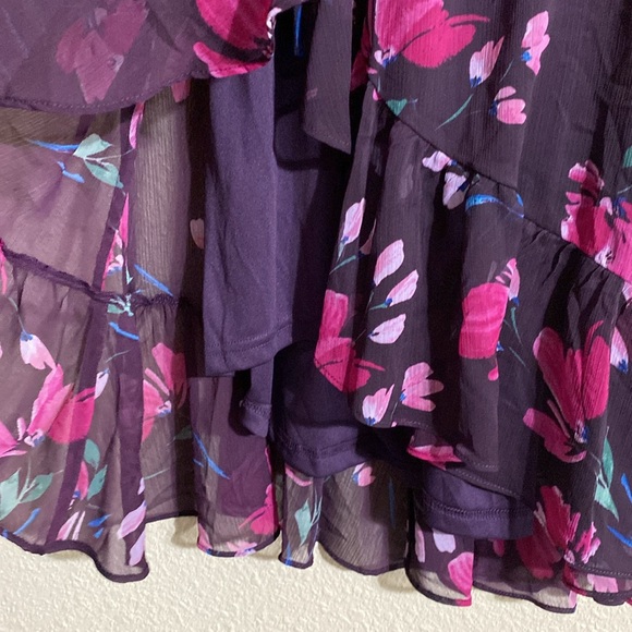 NWT Calvin Klein Floral Flutter Sleeve Faux Wrap Dress Size 4 - Picture 7 of 15